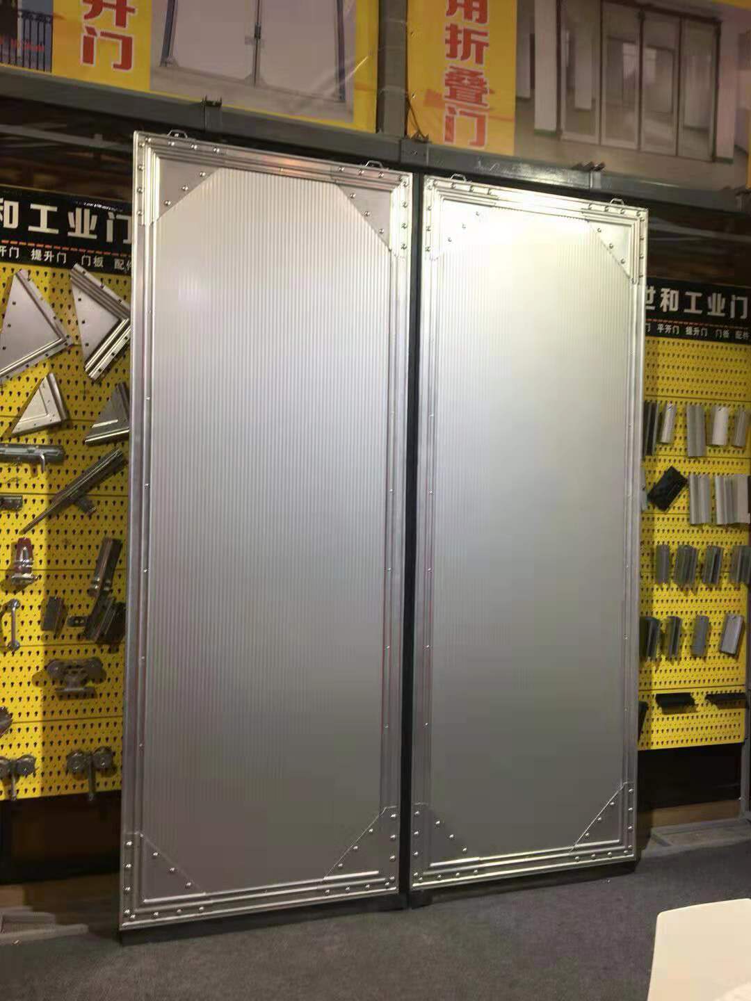 工業(yè)雙開門